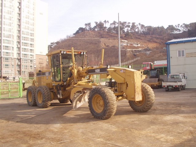 cat140h.jpg